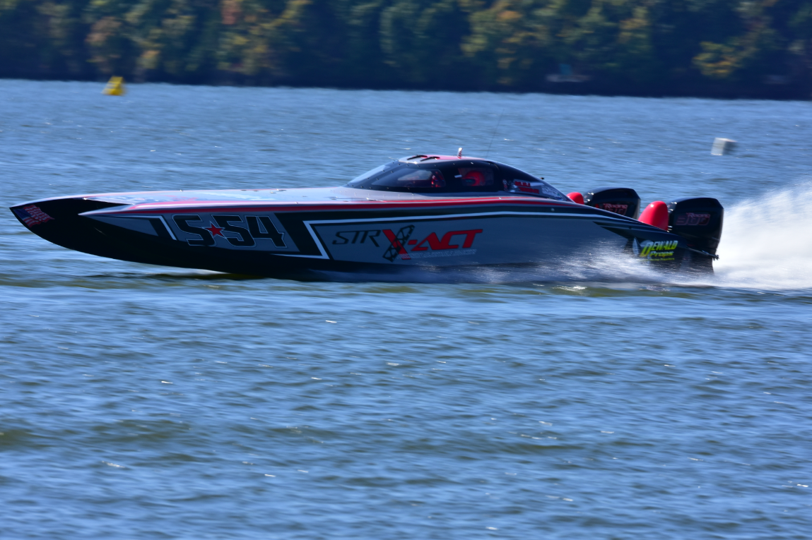 ST xACT Boat